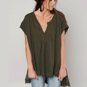 We The Free by Free People Aster Henley Green V-Neck Top Size L